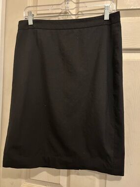 Banana Republic Black Pencil Skirt - Size 10